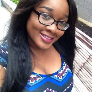 Meet your Posher, Stephanie